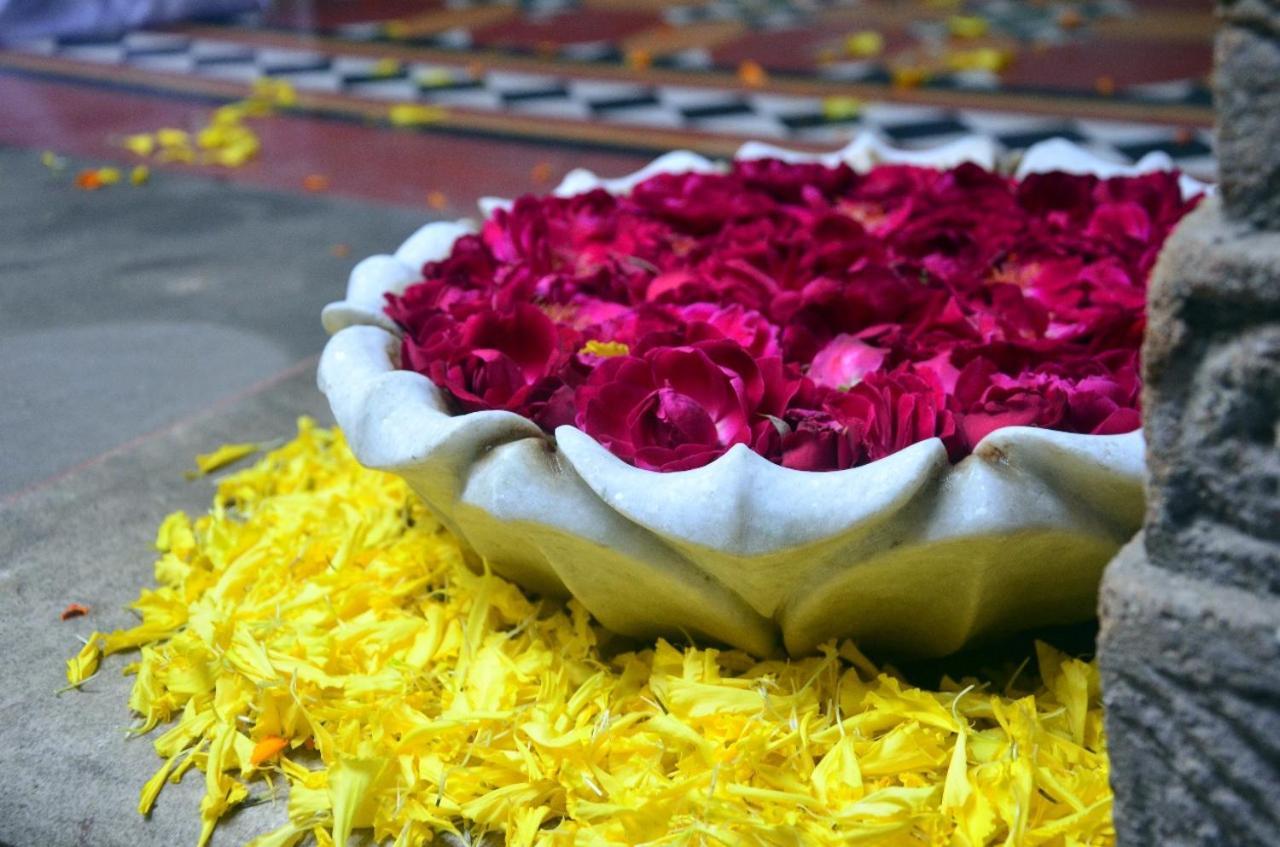 Deewanji Ni Haveli Bed and Breakfast Ahmedabad Eksteriør billede
