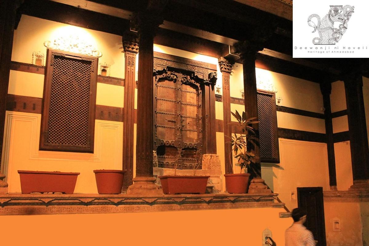 Deewanji Ni Haveli Bed and Breakfast Ahmedabad Eksteriør billede