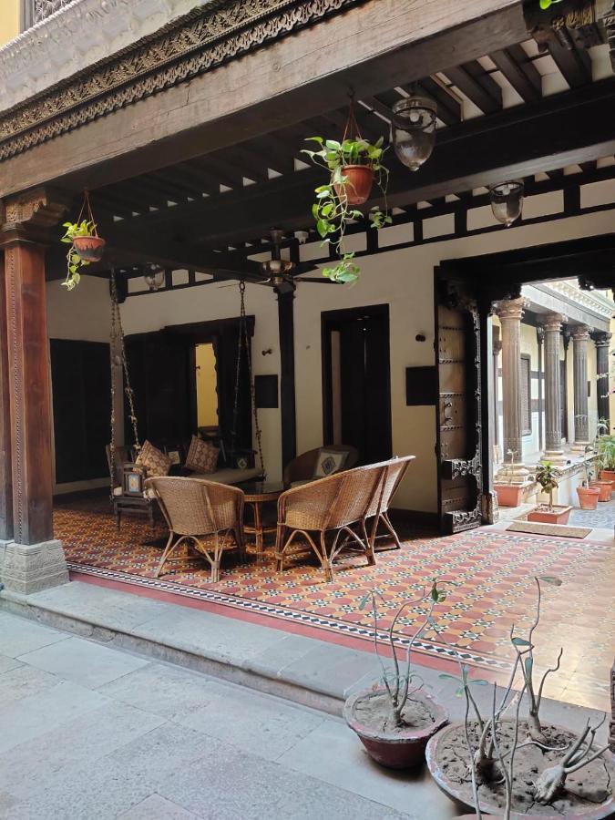 Deewanji Ni Haveli Bed and Breakfast Ahmedabad Eksteriør billede